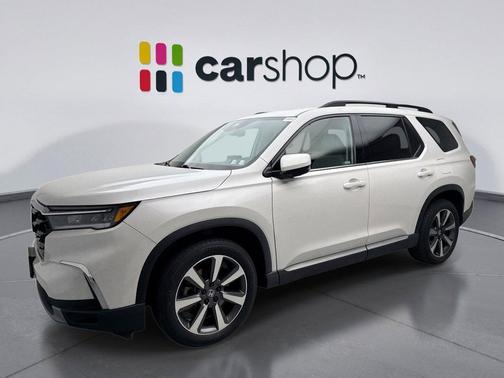 Platinum White 2023 Honda Pilot AWD Elite