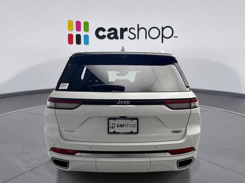 Bright White Clearcoat 2023 Jeep Grand Cherokee Summit