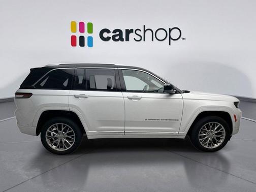 Bright White Clearcoat 2023 Jeep Grand Cherokee Summit