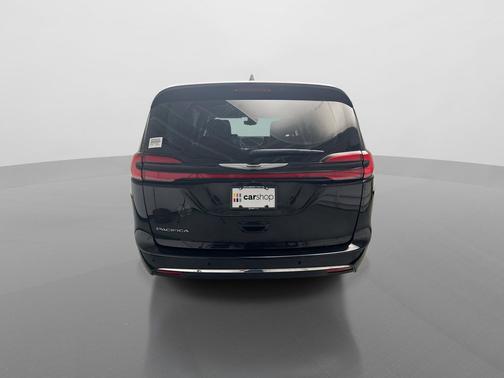 Brilliant Black Crystal Pearlcoat 2023 Chrysler Pacifica Touring L