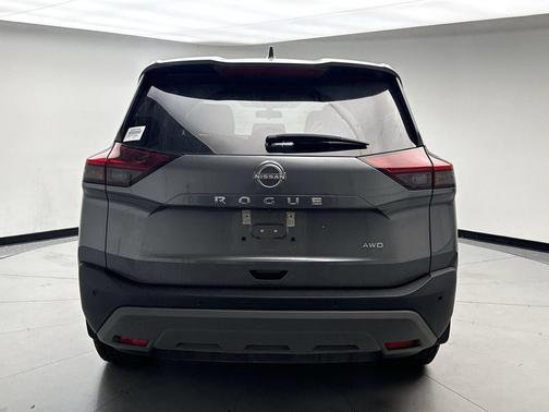 Gun Metallic 2023 Nissan Rogue S