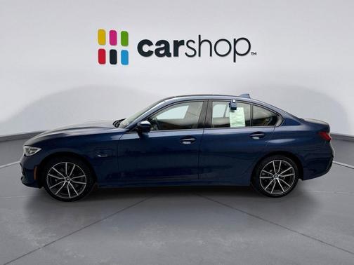 2022 BMW 330e Base
