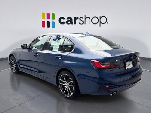 2022 BMW 330e Base