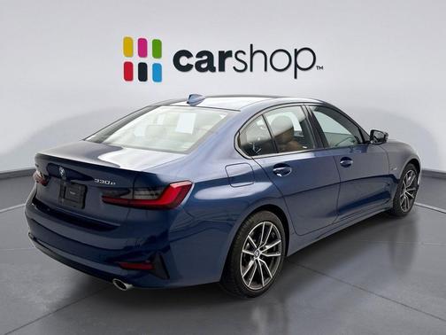 2022 BMW 330e Base