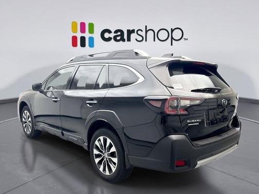 Crystal Black Silica 2025 Subaru Outback Touring XT