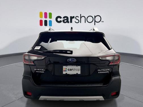 Crystal Black Silica 2025 Subaru Outback Touring XT
