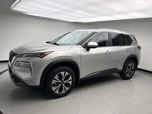 Brilliant Silver Metallic 2023 Nissan Rogue SV