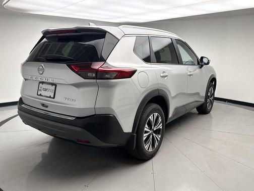 Brilliant Silver Metallic 2023 Nissan Rogue SV