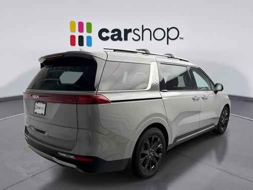 2024 Kia Carnival SX