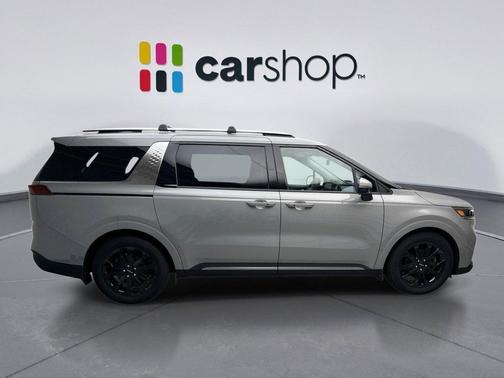 2024 Kia Carnival SX