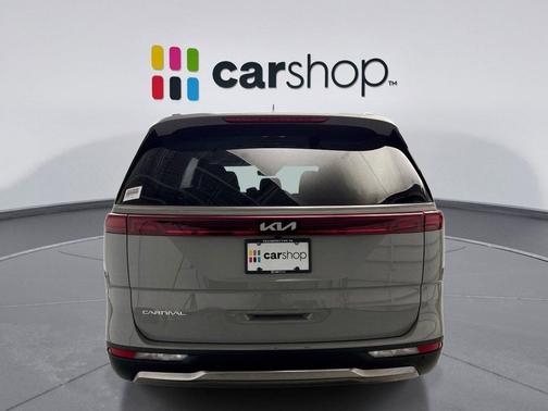 2024 Kia Carnival SX