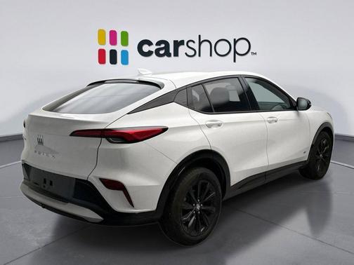 Summit White 2025 Buick Envista Sport Touring FWD