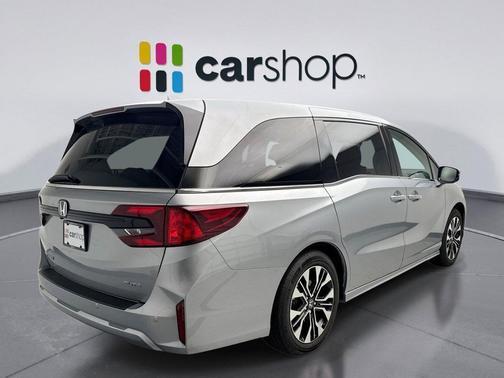 Solar Silver 2026 Honda Odyssey Elite