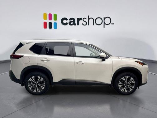 Pearl White Tricoat 2023 Nissan Rogue SV