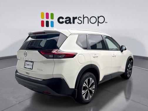 Pearl White Tricoat 2023 Nissan Rogue SV