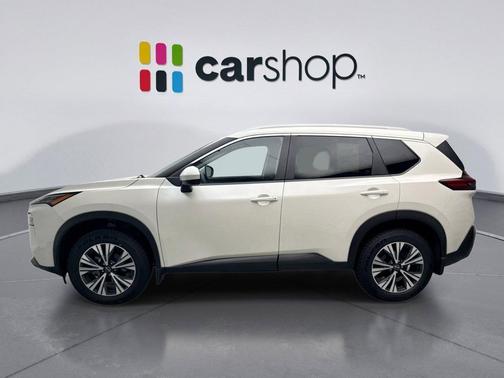 Pearl White Tricoat 2023 Nissan Rogue SV