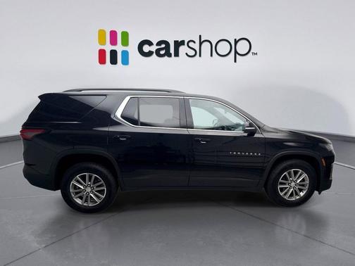 Mosaic Black Metallic 2023 Chevrolet Traverse LT Leather