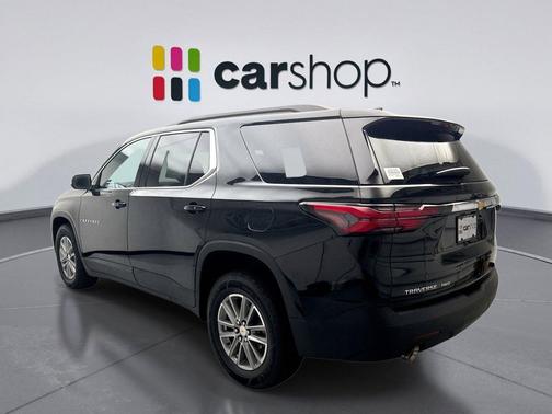 Mosaic Black Metallic 2023 Chevrolet Traverse LT Leather