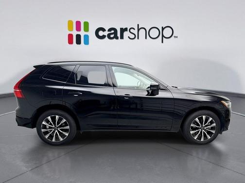 Onyx Black Metallic 2025 Volvo XC60 B5 Plus
