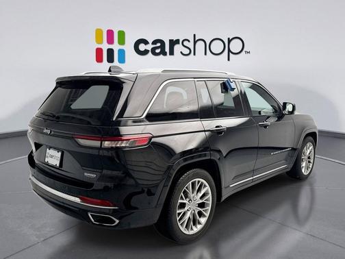 2023 Jeep Grand Cherokee Summit