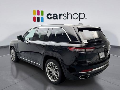 2023 Jeep Grand Cherokee Summit