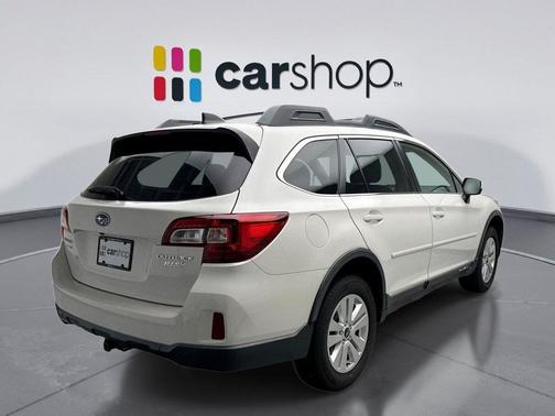 Crystal White Pearl 2017 Subaru Outback 2.5i Premium