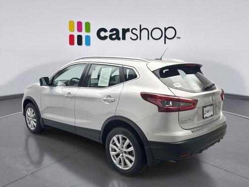 2022 Nissan Rogue Sport SV