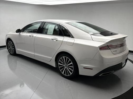2017 Lincoln MKZ Base