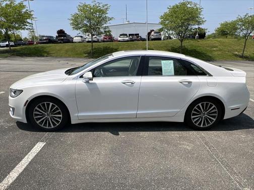 2017 Lincoln MKZ Base