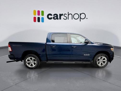 Patriot Blue Pearlcoat 2022 RAM 1500 Big Horn/Lone Star