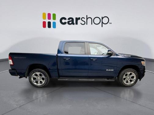 Patriot Blue Pearlcoat 2022 RAM 1500 Big Horn/Lone Star