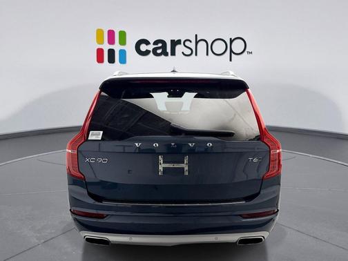 2021 Volvo XC90 T6 Momentum