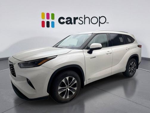 Blizzard Pearl 2021 Toyota Highlander Hybrid XLE