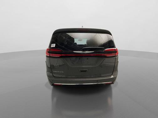 Ceramic Gray Clearcoat 2023 Chrysler Pacifica Touring L