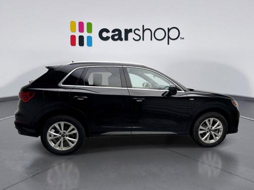 Mythos Black 2025 Audi Q3 Premium 45 TFSI S line quattro Tiptronic