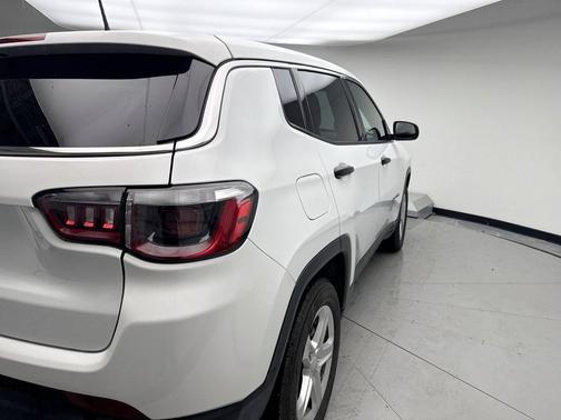 2023 Jeep Compass Sport