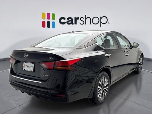Super Black 2023 Nissan Altima 2.5 SV