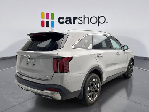 2024 Kia Sorento S