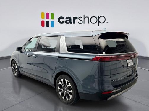 2022 Kia Carnival EX