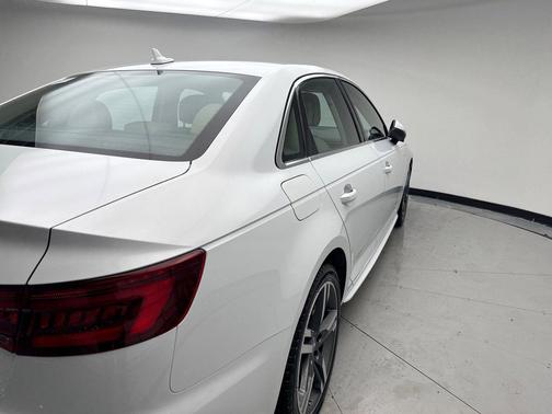 2018 Audi A4 2.0T Premium Plus