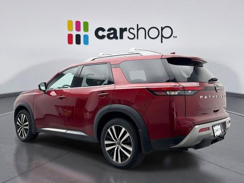 2024 Nissan Pathfinder Platinum 4WD