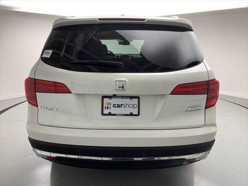 White Diamond 2018 Honda Pilot Elite