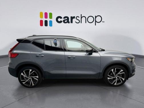 2021 Volvo XC40 T5 R-Design