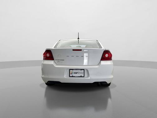 Bright White Clearcoat 2014 Dodge Avenger SE