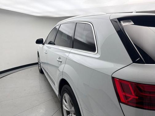 2019 Audi Q7 45 Premium