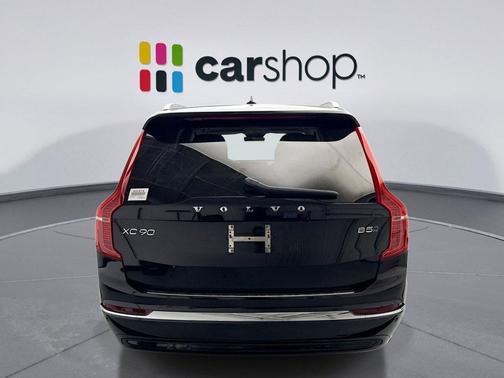 2024 Volvo XC90 B5 Core Bright Theme