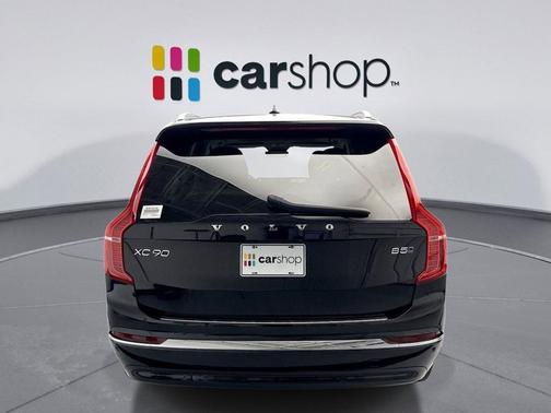 2024 Volvo XC90 B5 Core Bright Theme