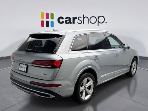 2024 Audi Q7 45 Premium Plus