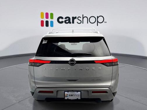 2023 Nissan Pathfinder SL 4WD