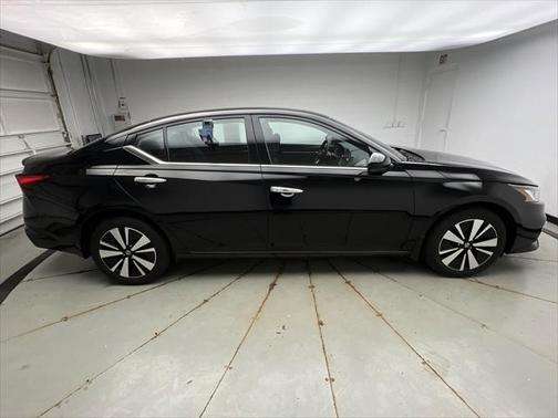 2020 Nissan Altima 2.5 SV